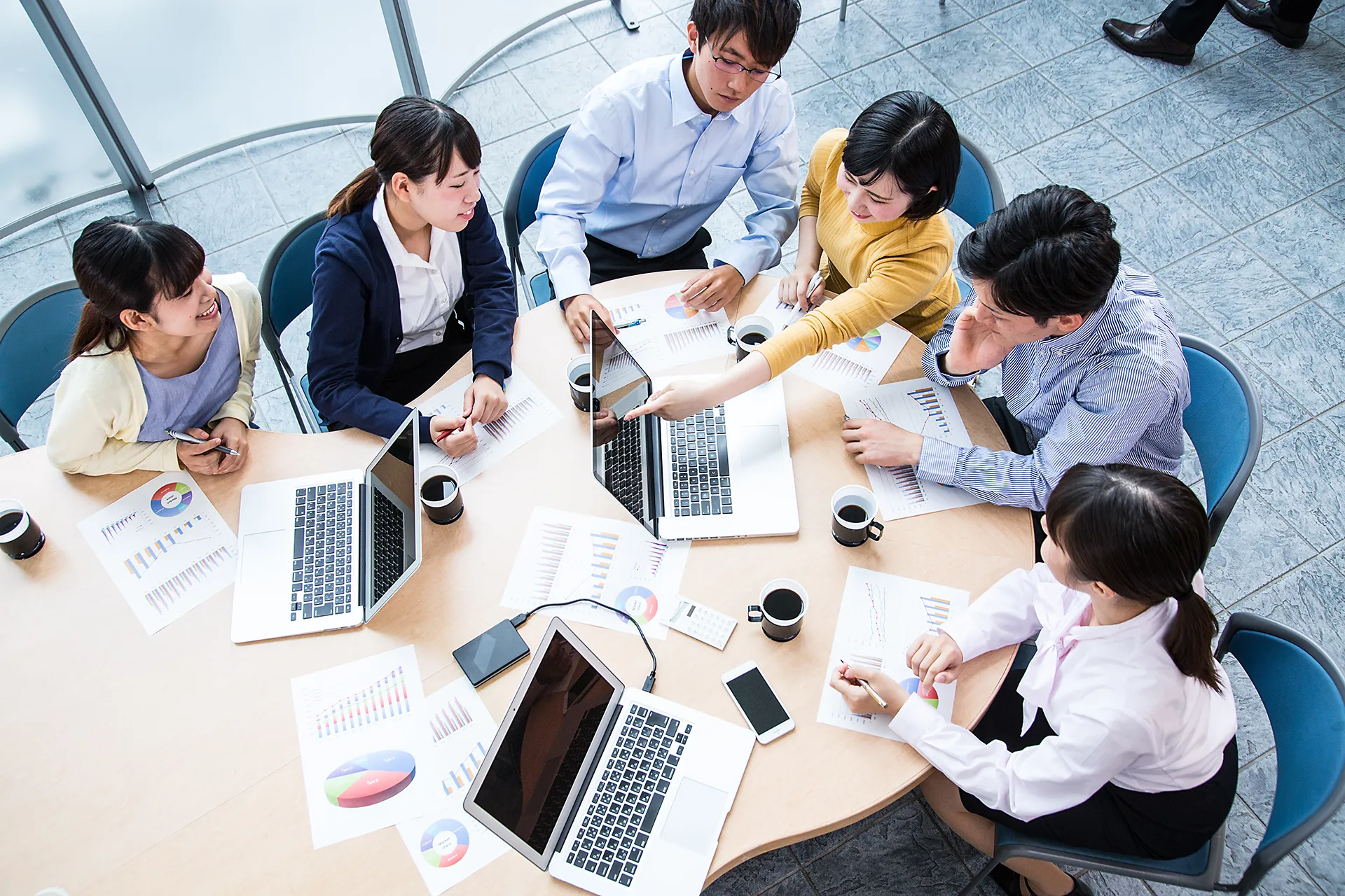 審査対策ではなく事業として筋が通っているかを軸にする