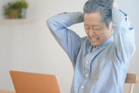 コーポレートサイトとサービスサイトは分ける?統合のメリット比較