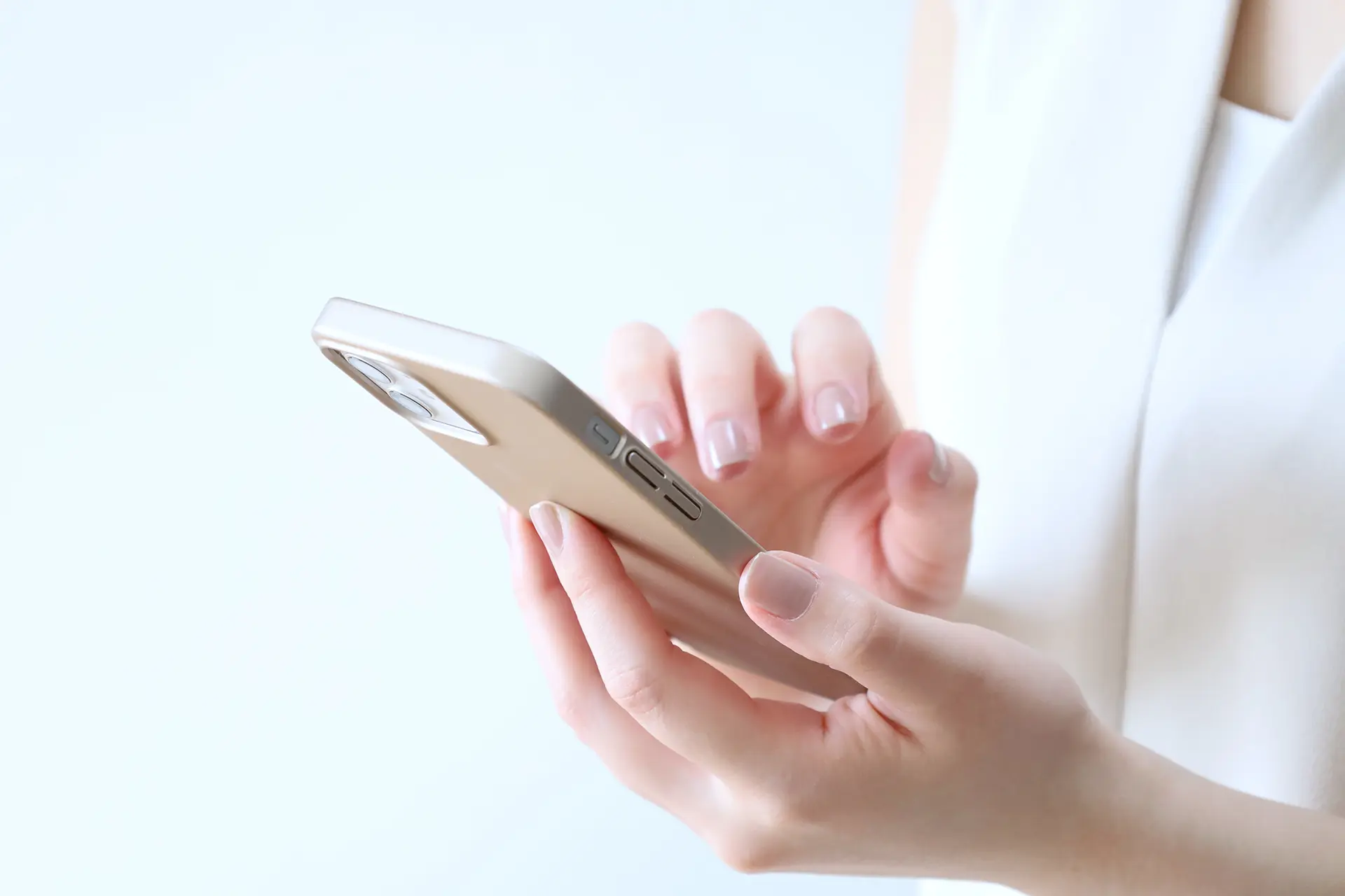 なぜ専門知識のある会社ほど伝わらない文章を書いてしまうのか