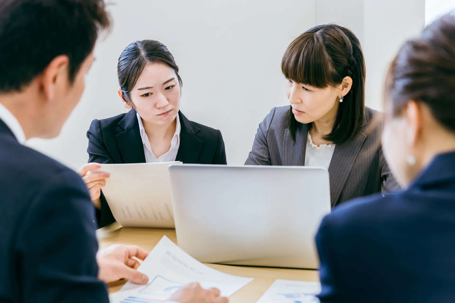 属人化が起きる原因は「書く場所」が決まっていないこと